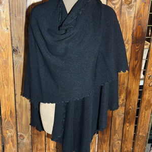 Links Knit Cape